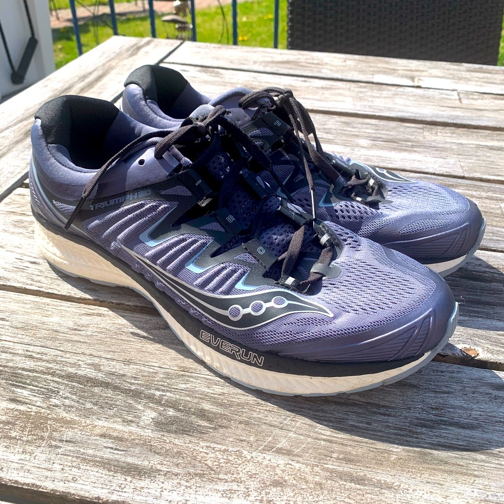 Saucony Mens size 9.5 Triumph Iso Running Sneakers in blue